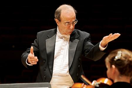 Levon Ambartsumian conducts the ARCO Chamber Orchestra