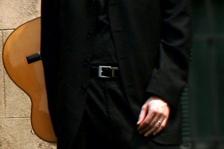 Philip Snyder, guitar